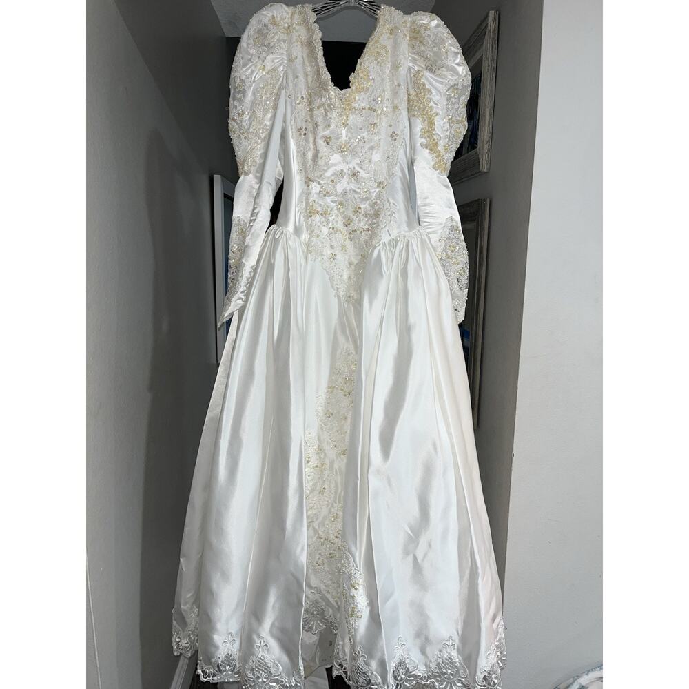 Vintage Demetrios Wedding Dress Size 6 Satin Beaded Lace Train